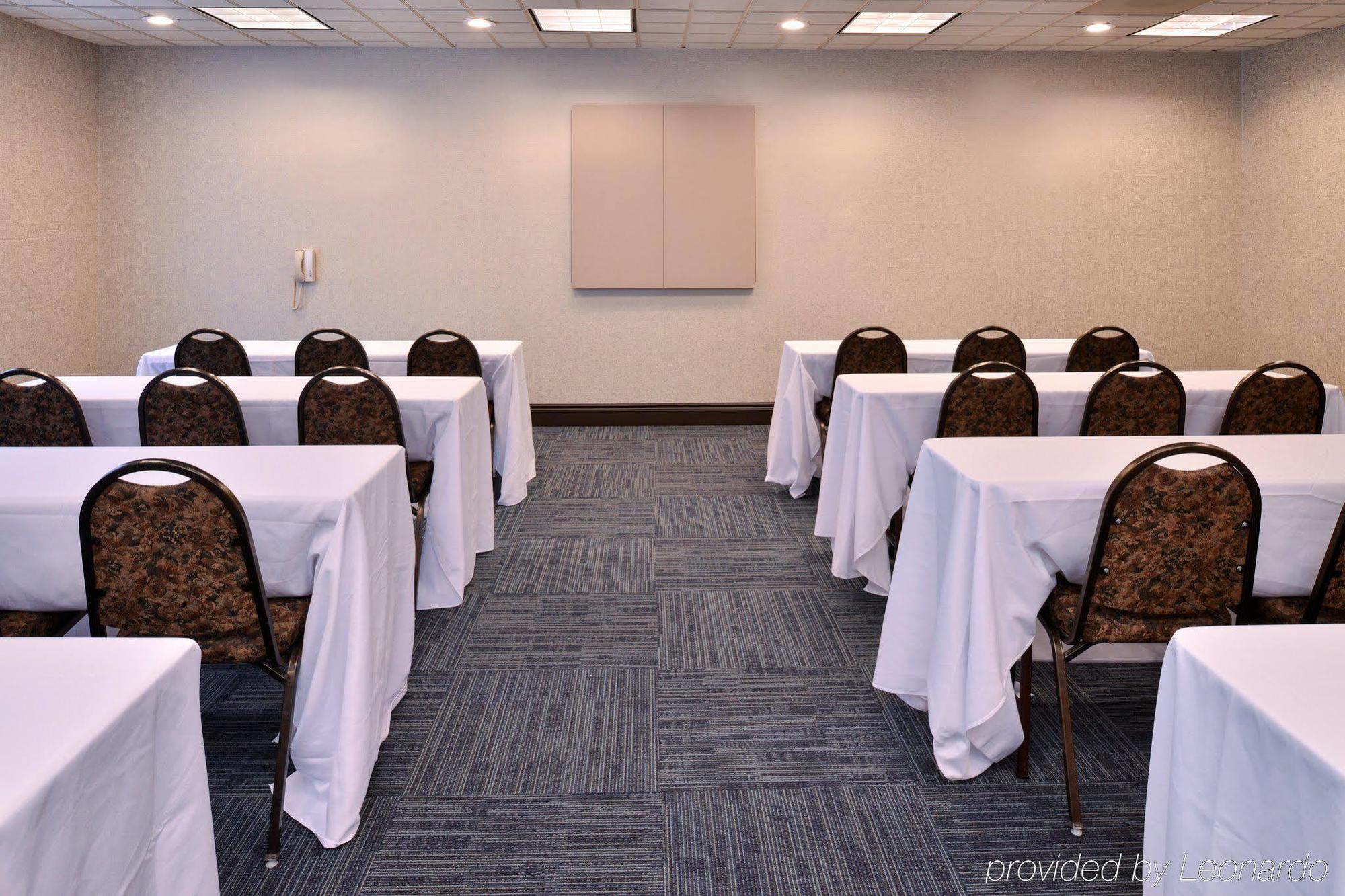 Holiday Inn Express Portland West/Hillsboro By Ihg Esterno foto
